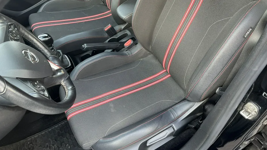 OPEL Corsa -