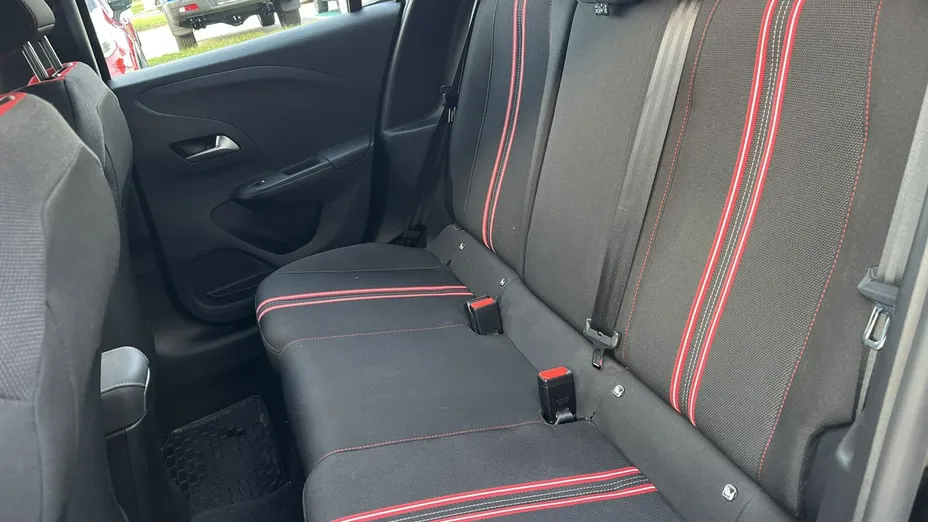 OPEL Corsa -