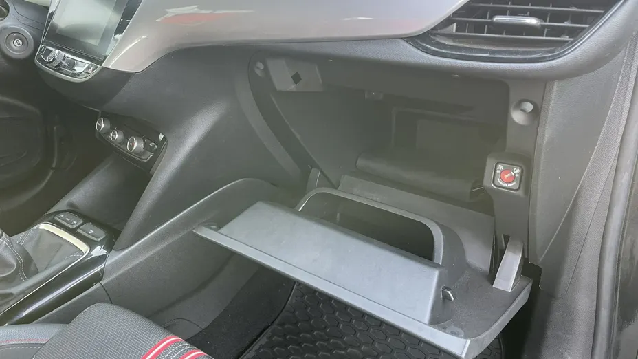 OPEL Corsa -