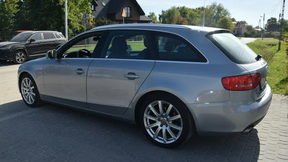 AUDI A4 Avant -