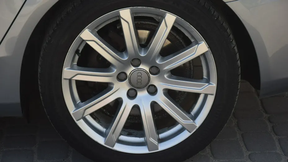 AUDI A4 Avant -
