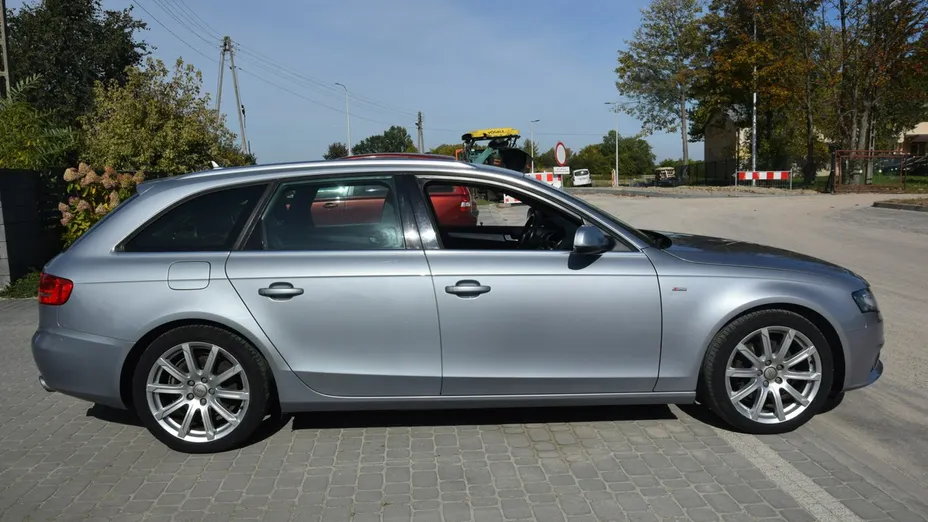 AUDI A4 Avant -