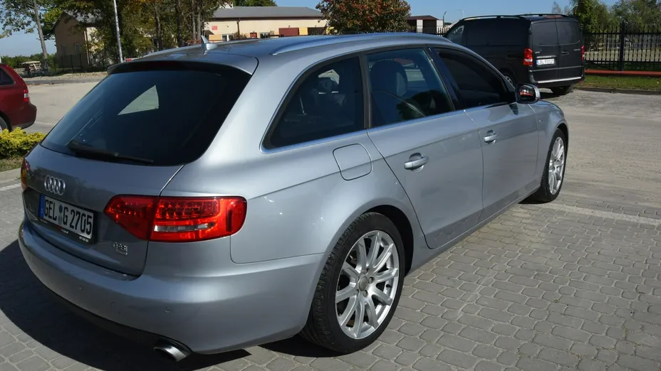 AUDI A4 Avant -
