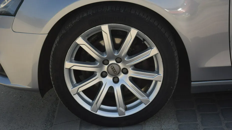 AUDI A4 Avant -