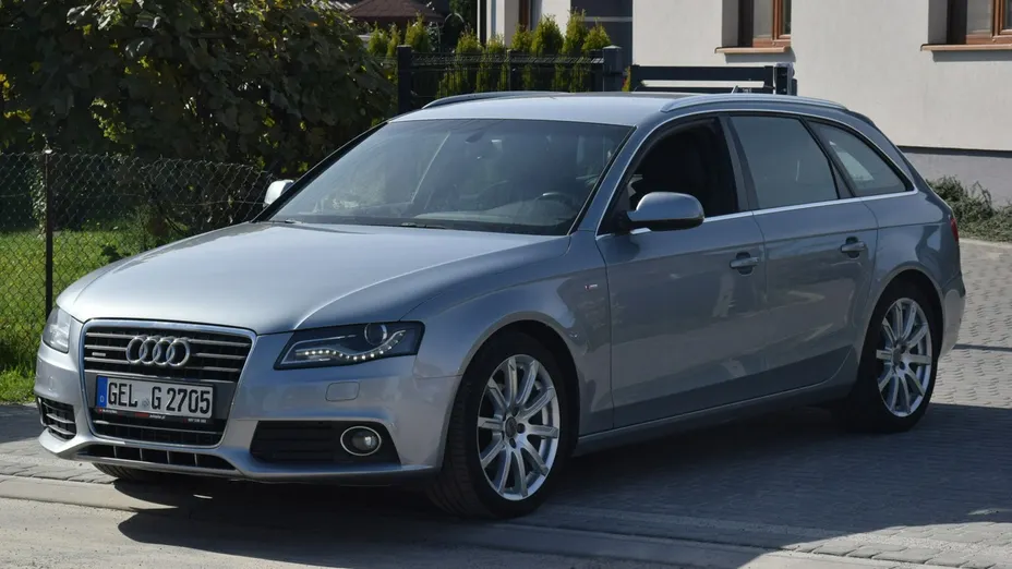 AUDI A4 Avant -