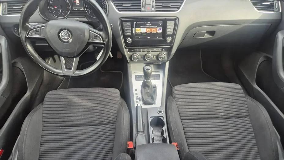 SKODA Octavia -