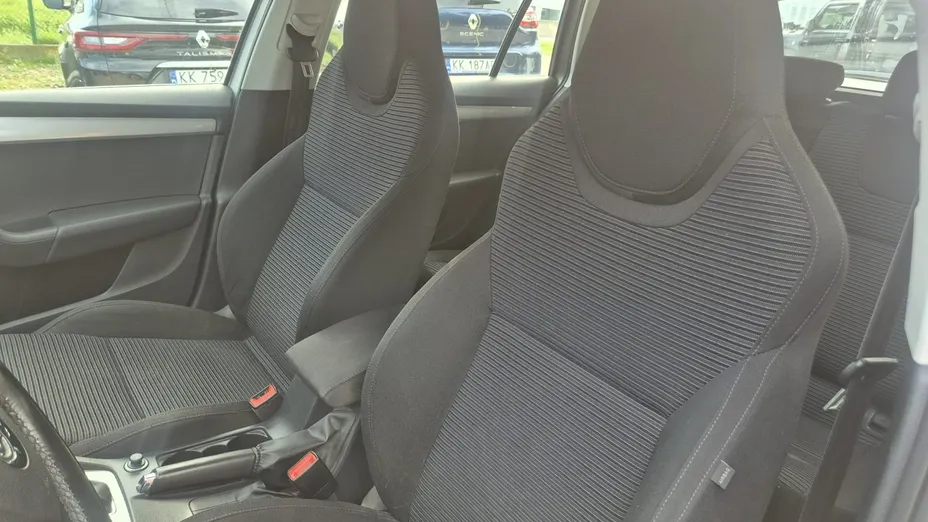 SKODA Octavia -