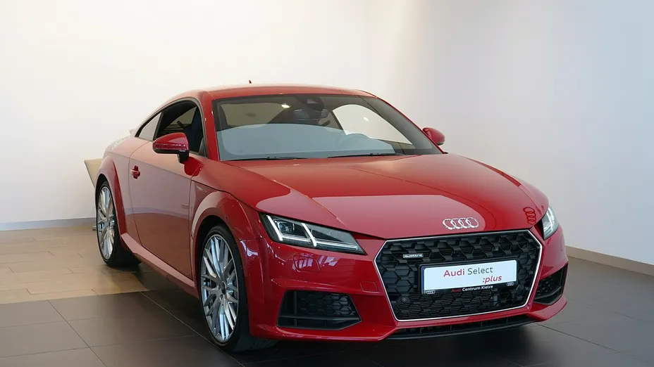 AUDI TT -