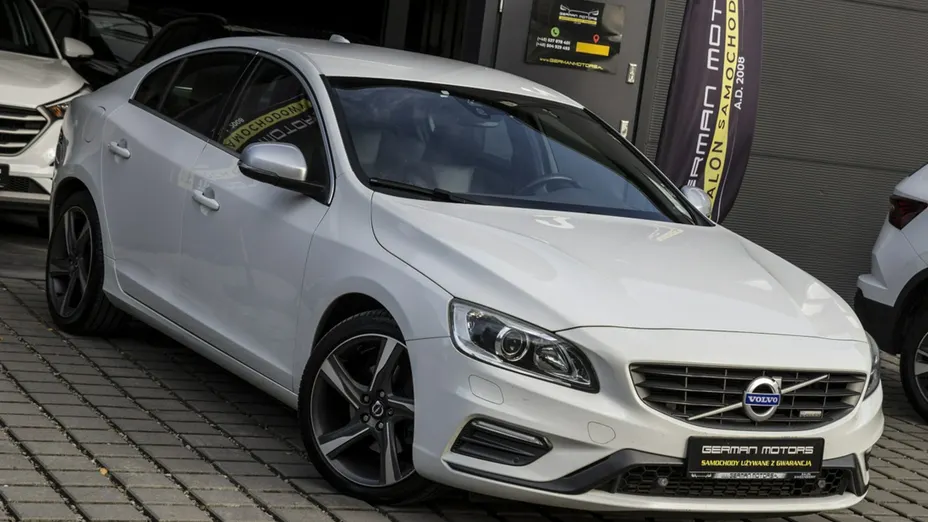 VOLVO S60 -