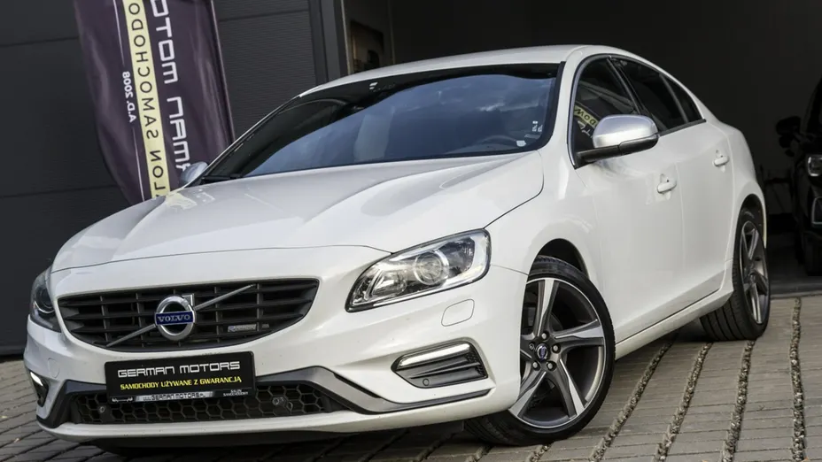 VOLVO S60 -