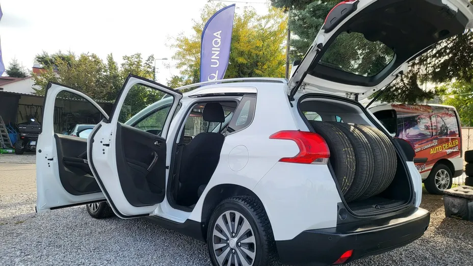 PEUGEOT 2008 -