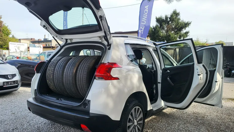 PEUGEOT 2008 -