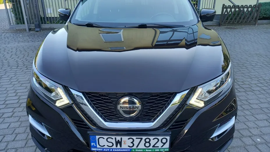 NISSAN Qashqai -