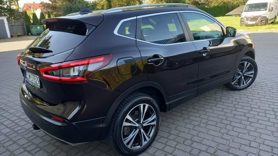 NISSAN Qashqai -