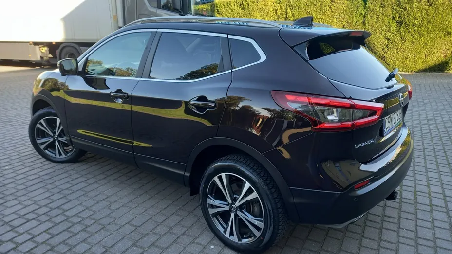 NISSAN Qashqai -