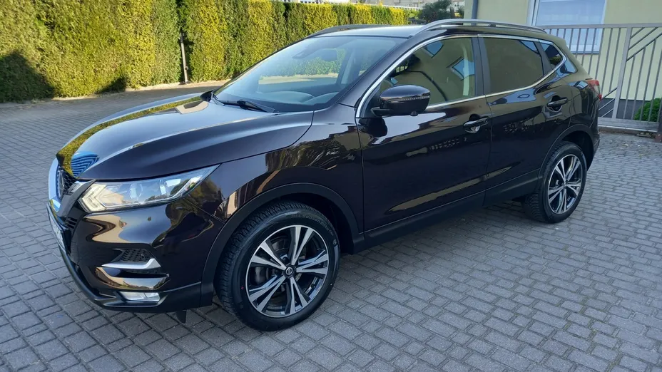 NISSAN Qashqai -