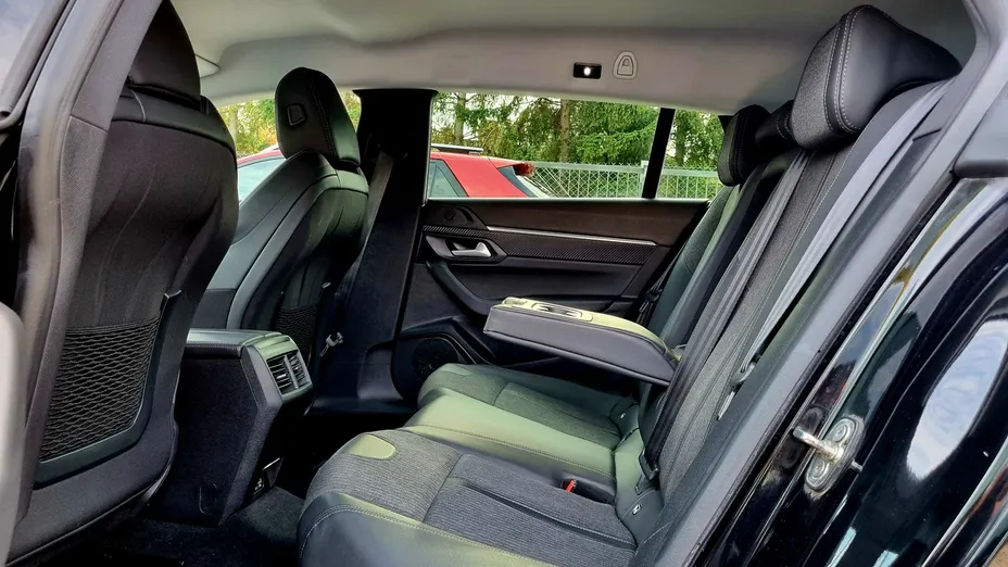 PEUGEOT 508 -
