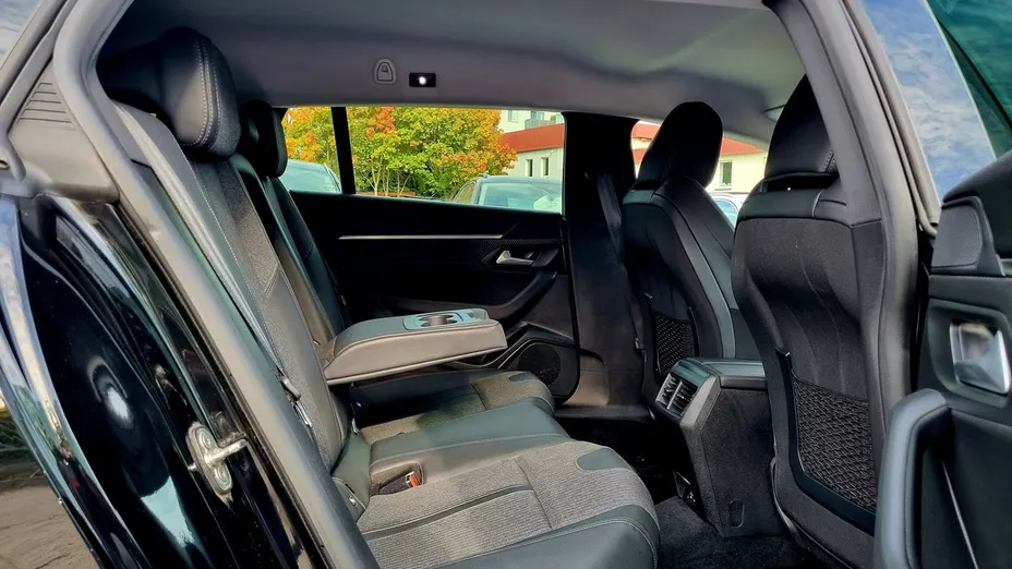 PEUGEOT 508 -