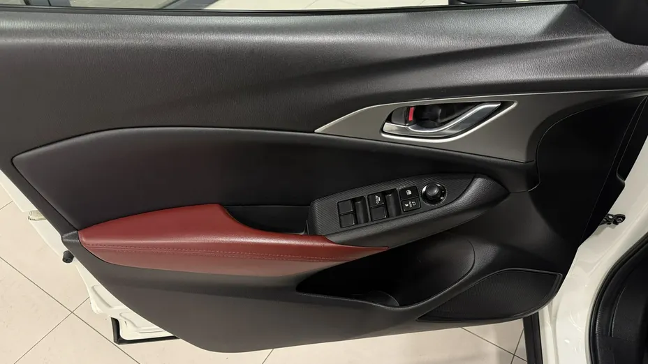 MAZDA CX-3 -
