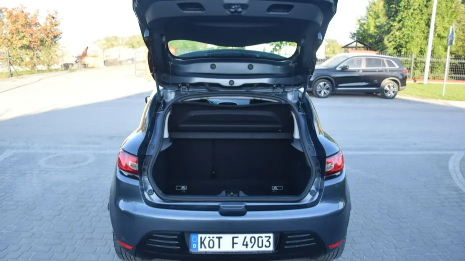 RENAULT Clio -