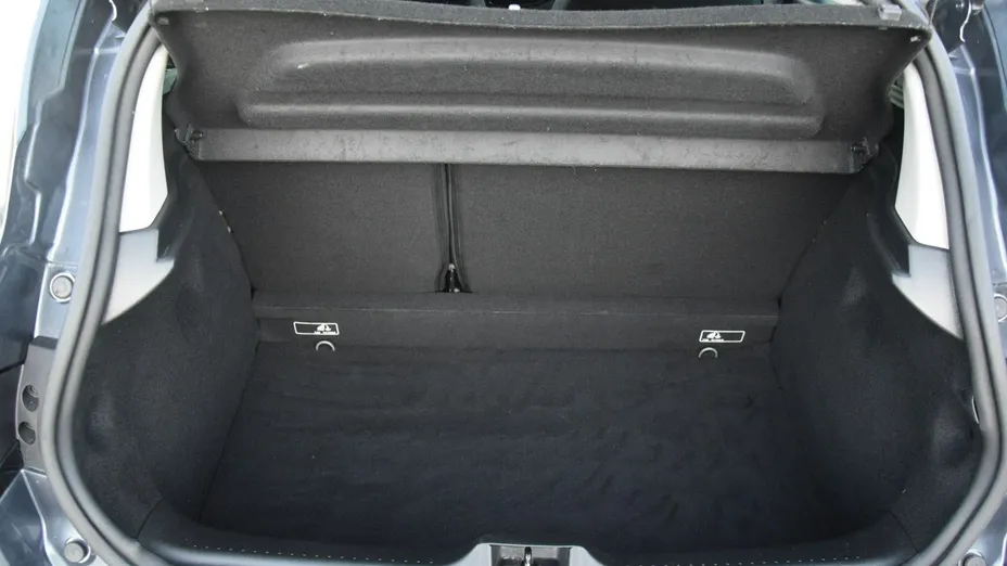RENAULT Clio -