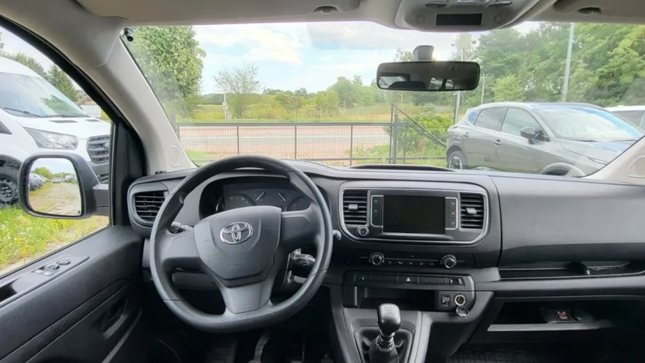 TOYOTA Proace Verso -
