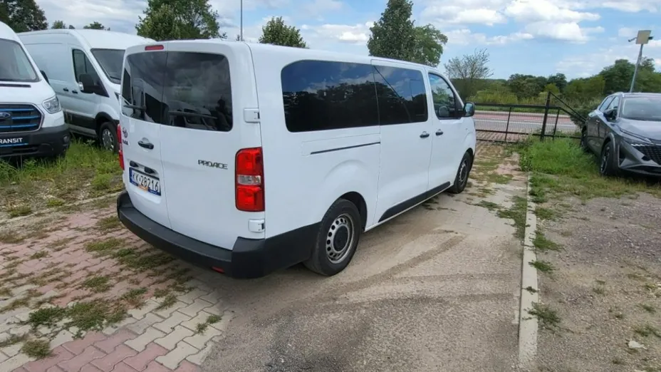 TOYOTA Proace Verso -
