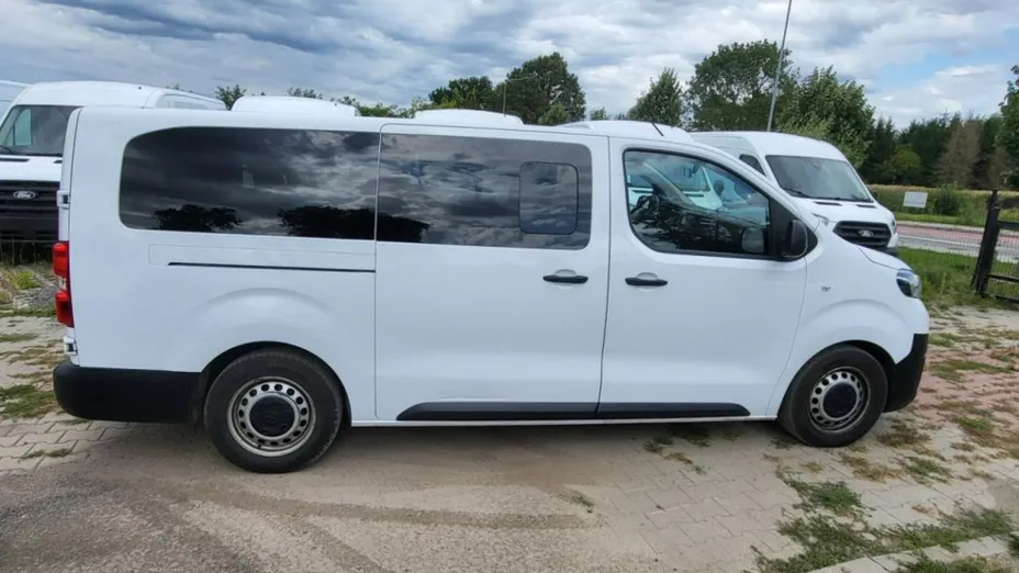 TOYOTA Proace Verso -