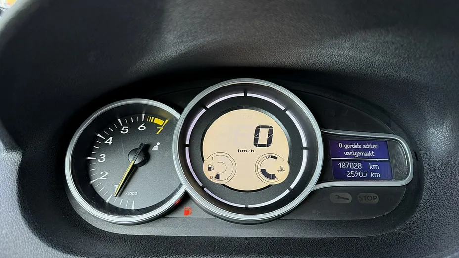RENAULT Megane -
