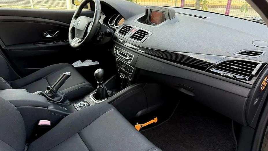 RENAULT Megane -