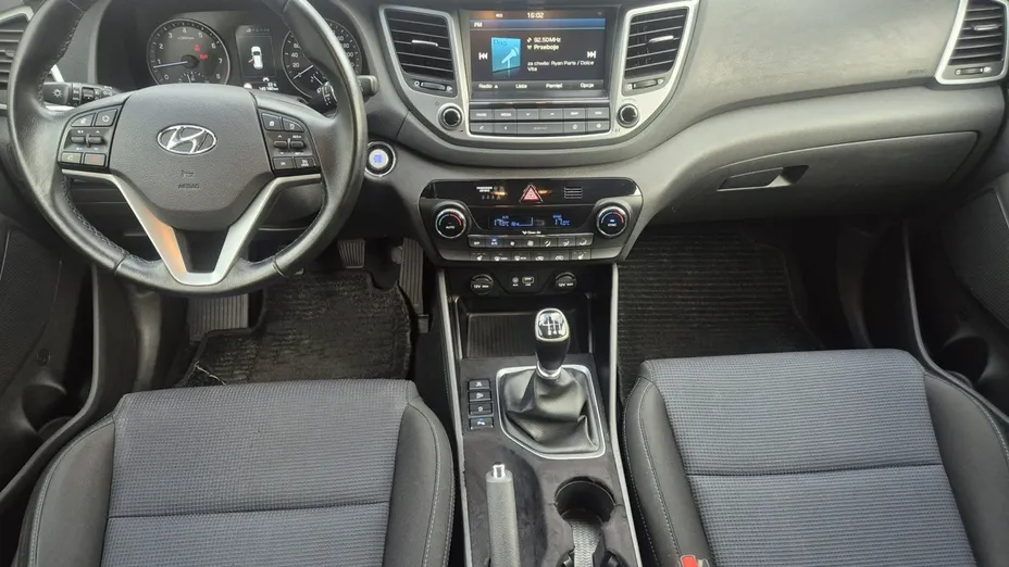 HYUNDAI Tucson -