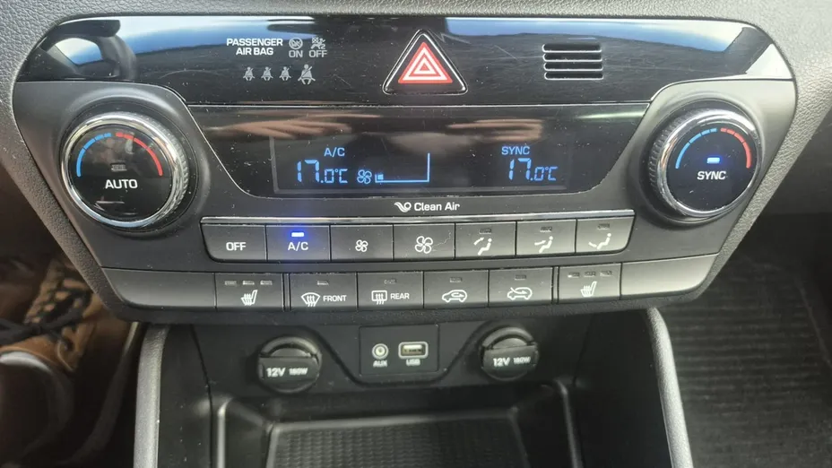 HYUNDAI Tucson -