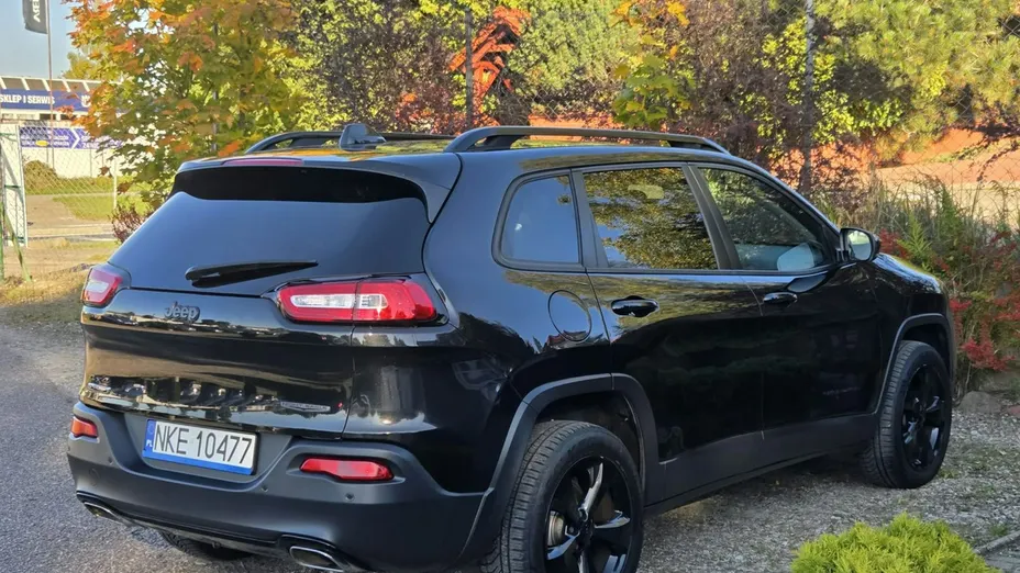 JEEP Cherokee -