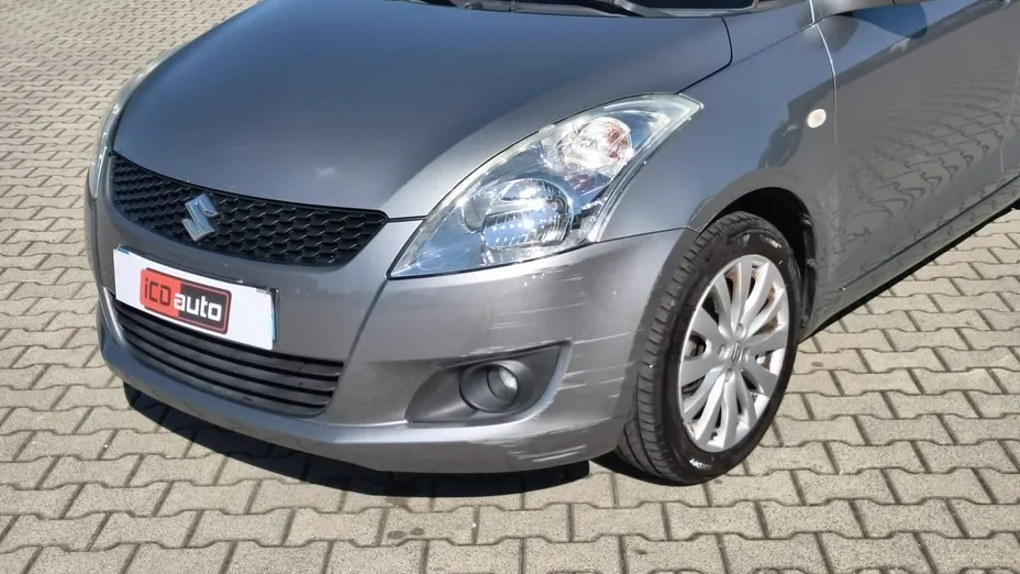 SUZUKI Swift -