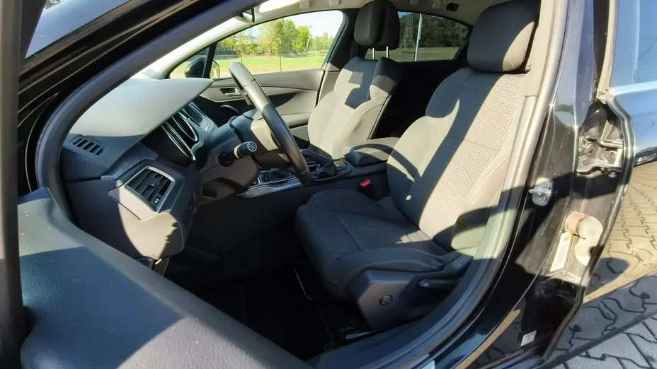 PEUGEOT 508 -