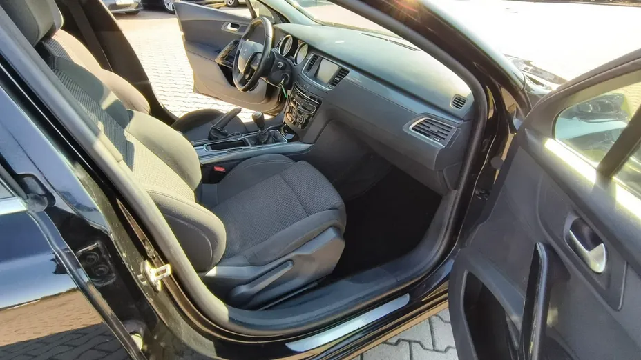 PEUGEOT 508 -