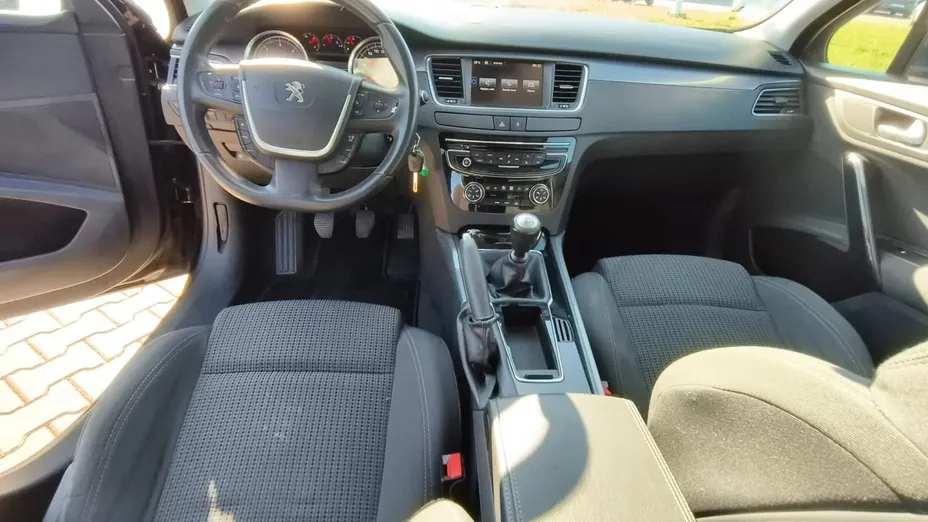 PEUGEOT 508 -