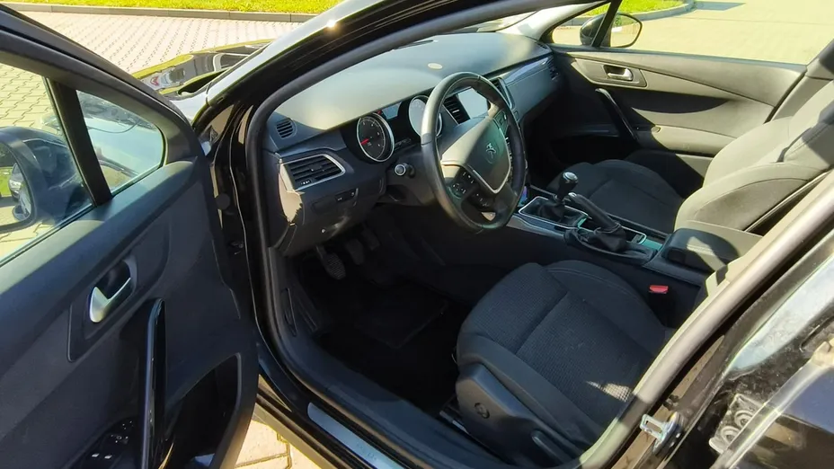 PEUGEOT 508 -