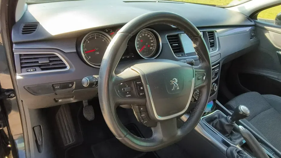 PEUGEOT 508 -