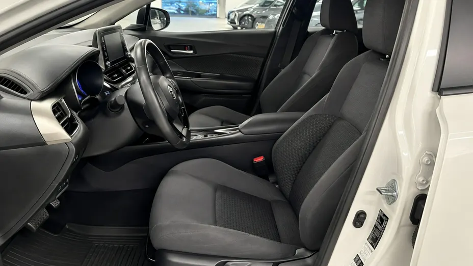 TOYOTA C-HR -