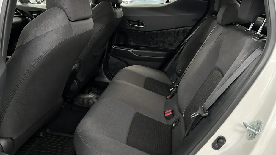 TOYOTA C-HR -