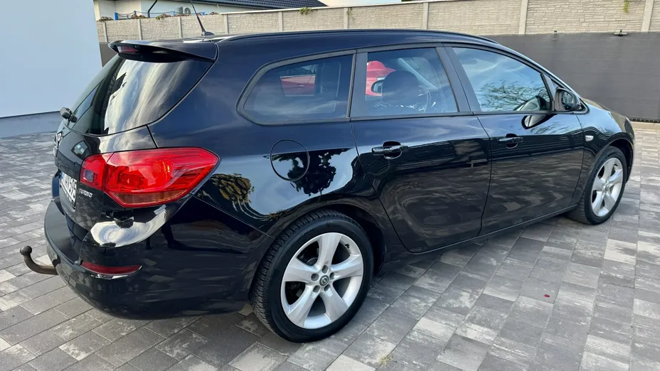 OPEL Astra -
