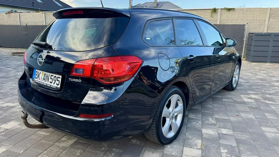 OPEL Astra -
