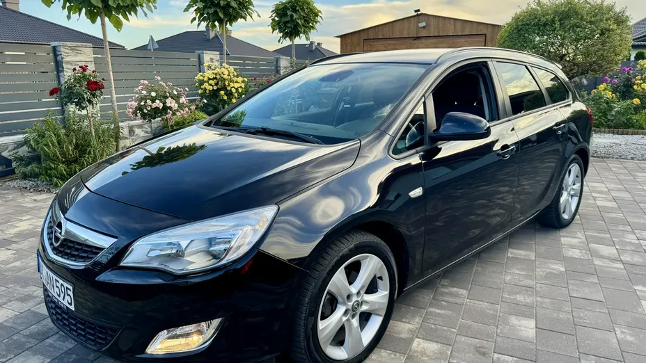 OPEL Astra -