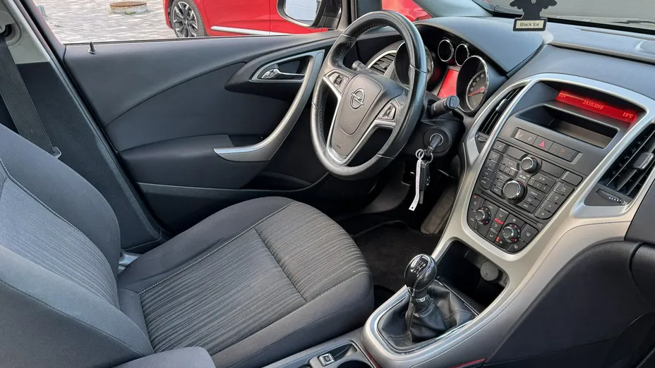 OPEL Astra -
