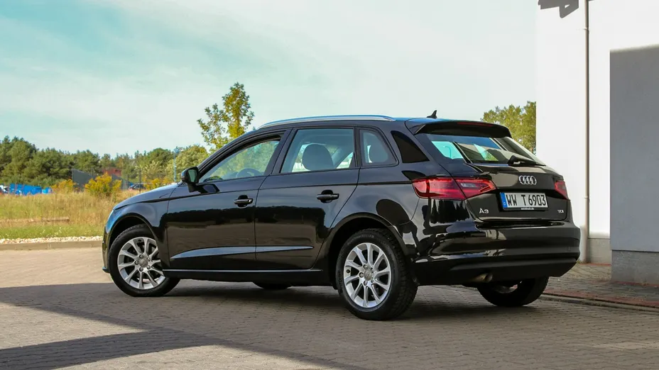AUDI A3 Sportback -