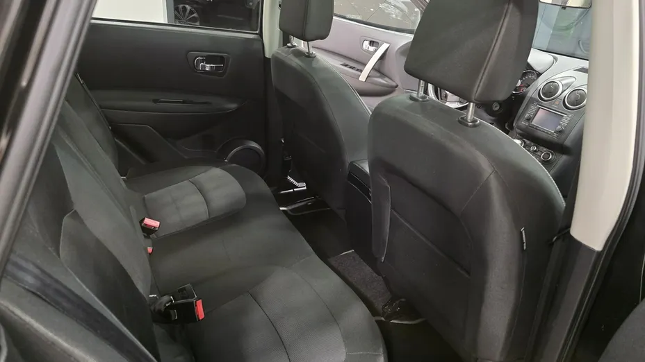 NISSAN Qashqai -