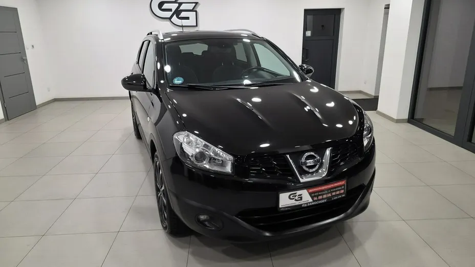NISSAN Qashqai -