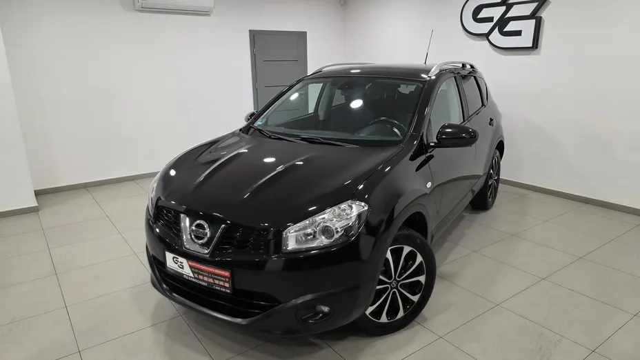 NISSAN Qashqai -