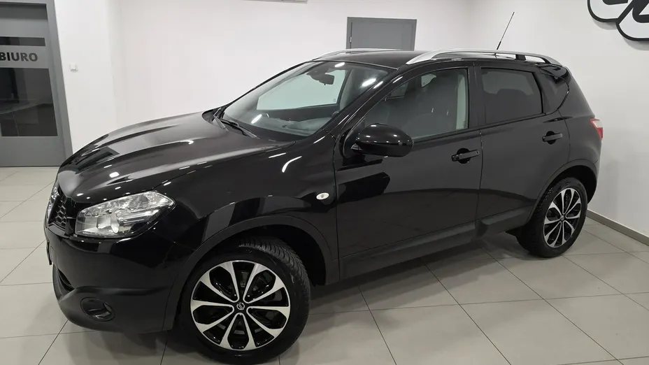 NISSAN Qashqai -